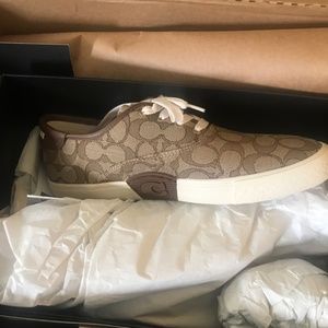 Brand new never worn Coach Citysole skate size 9.5